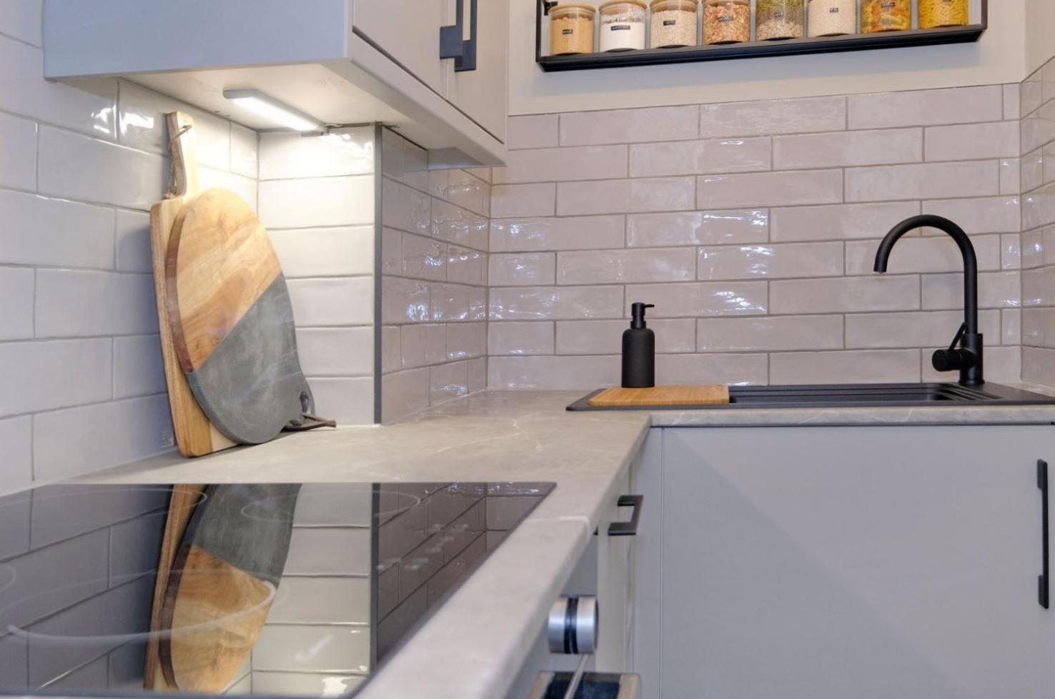 Granton Place Apartment *